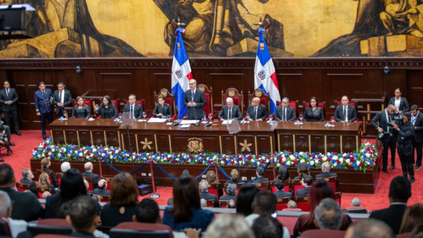 Abinader presenta Meta RD 2036 para transparencia y desarrollo