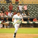 Jonrón de Lester da triunfo a Estrellas sobre Leones en extrainnings