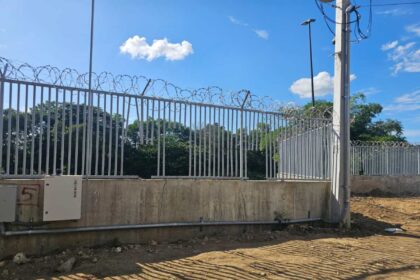 Apertura temporal de verja en Dajabón por obras en canal La Vigía