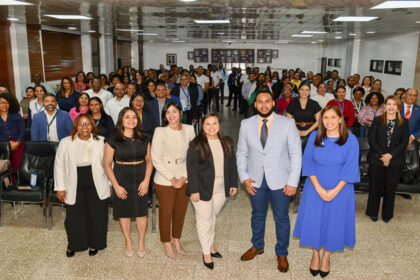 DGII exige facturación electrónica a 150 entidades públicas en RD