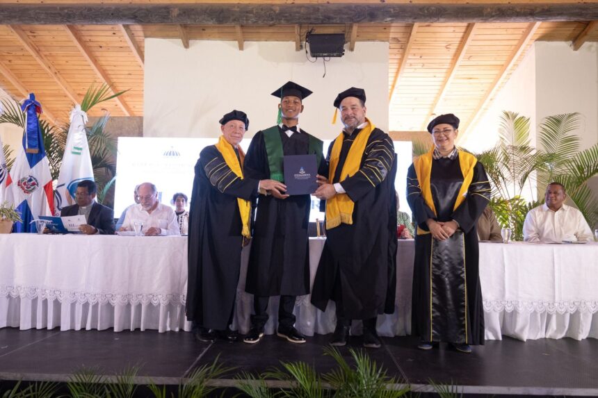 Itesmarena gradúa 77 técnicos para gestión ambiental en RD