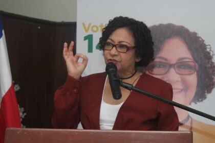 Frente Amplio niega vínculos con funcionarios del Gobierno