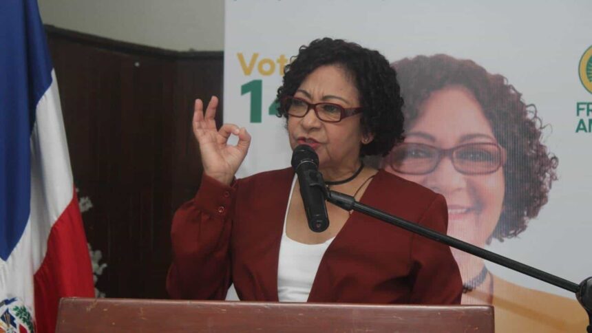 Frente Amplio niega vínculos con funcionarios del Gobierno