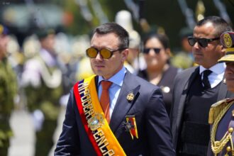 Noboa reafirma apoyo militar y guerra contra terrorismo en Ecuador