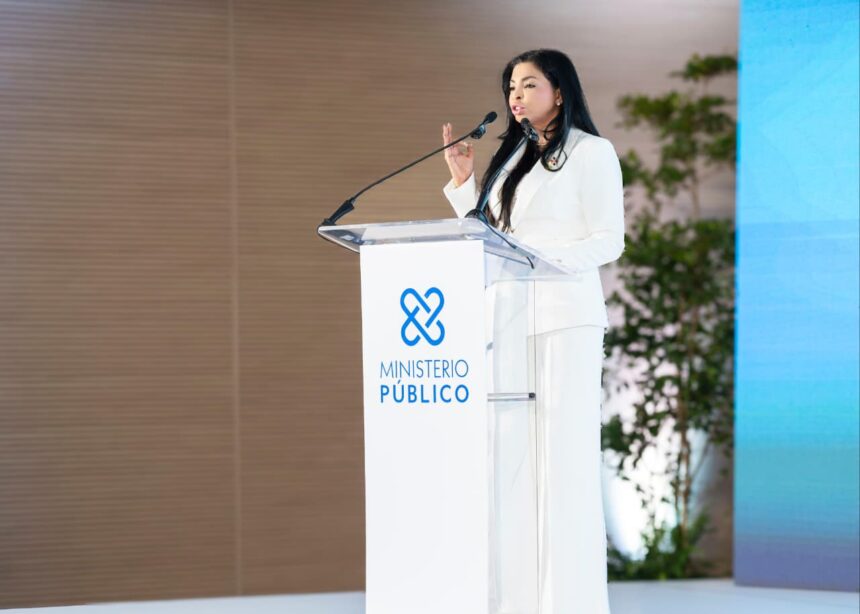 Yeni Berenice impulsa digitalización total del Ministerio Público