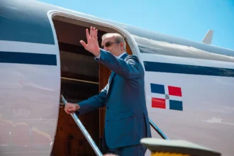 Abinader refuerza relación con Francia y participa en foro OCDE