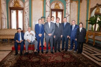 Abinader juramenta comisión para Museo Gesta de Abril 1965