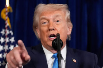 Trump evalúa propuesta de Irán para reabrir el estrecho de Ormuz