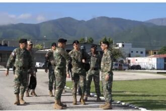Jefe del Ejército refuerza supervisión y seguridad en la frontera