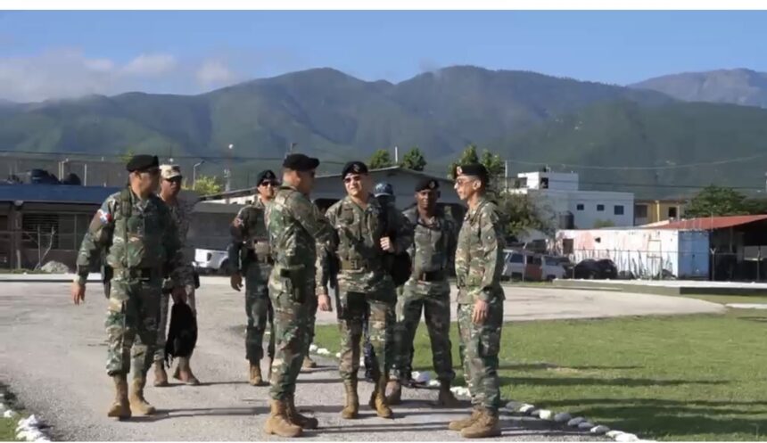 Jefe del Ejército refuerza supervisión y seguridad en la frontera