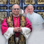 El Papa León XIV homenajea a Francisco en Pascua en el Vaticano