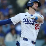 Tucker impulsa remontada y Dodgers vencen 5-4 a los Marlins