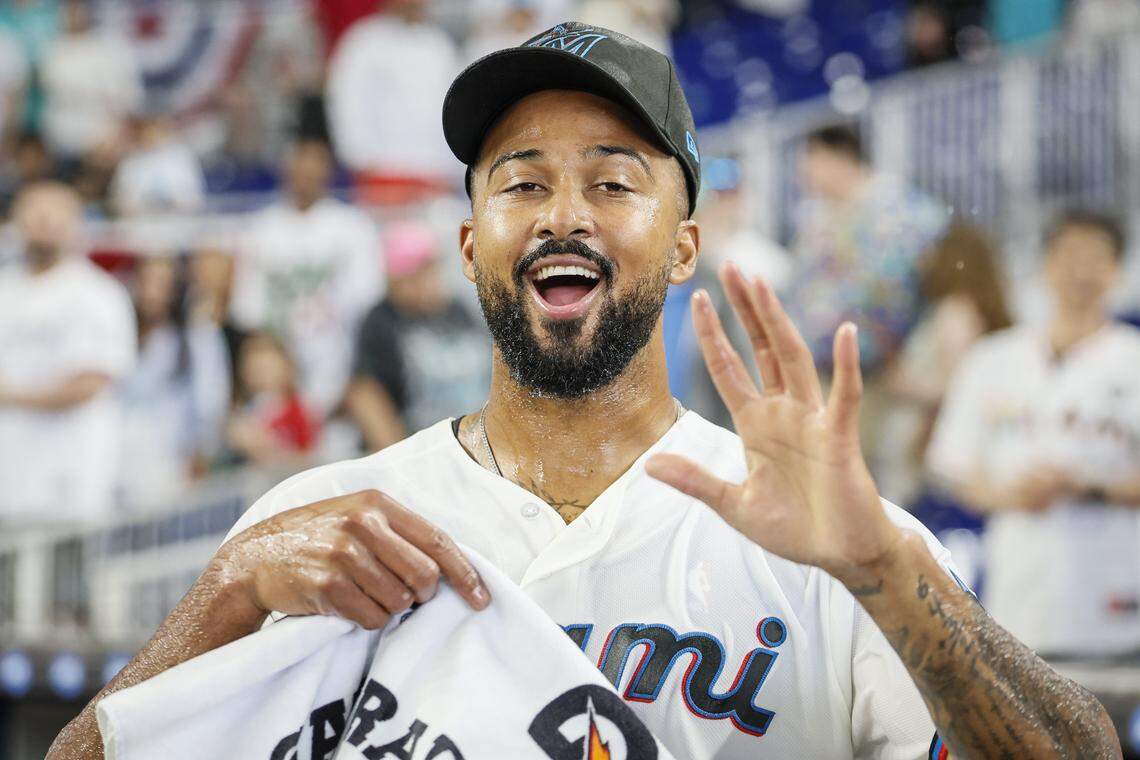 Sandy Alcántara lanza blanqueada y consolida su regreso con Miami