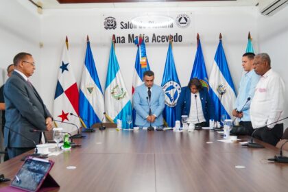 PARLACEN rinde homenaje a víctimas de tragedia del 8 de abril