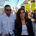 Embajadora de EE.UU. rinde homenaje a víctimas de Jet Set