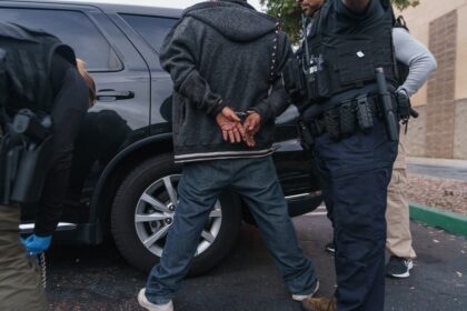 Trump otorga 250 mdd a policías locales por arrestos de migrantes