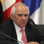 Samper urge a emisores a financiar transición ecológica con bonos verdes