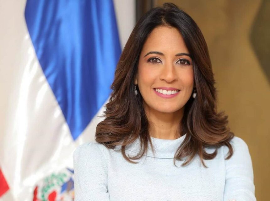 Julissa Cruz urge integrar digitalización y sostenibilidad en RD