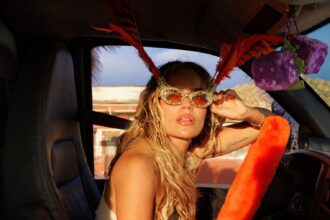 Karol G anuncia gira mundial “Tropitour” en 39 estadios