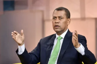 Guido Gómez Mazara urge reducir 50% fondos públicos a partidos