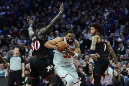 Brunson lidera triunfo de Knicks ante 76ers y pone serie 2-0