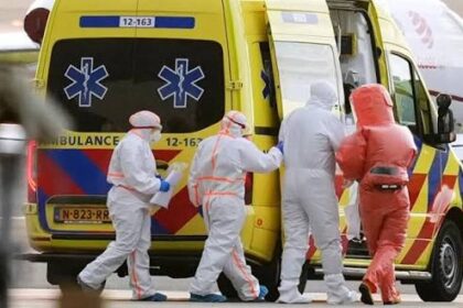 Tercer evacuado por brote de hantavirus llega a Países Bajos