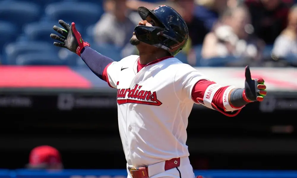 Ángel Martínez y Gavin Sheets, Jugadores de la Semana en MLB
