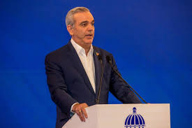 Gobierno y gremios de enfermería dialogan para evitar paro