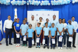 INABIE entrega lentes gratuitos a 81 estudiantes en Samaná