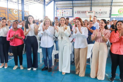 Más de 38,000 familias de Valverde y Santiago Rodríguez reciben apoyo de Supérate