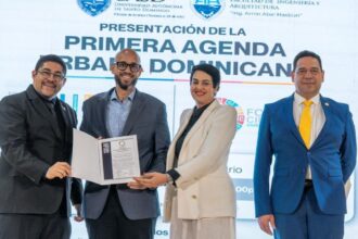 Alcalde de Nagua es premiado por gestión urbana y social