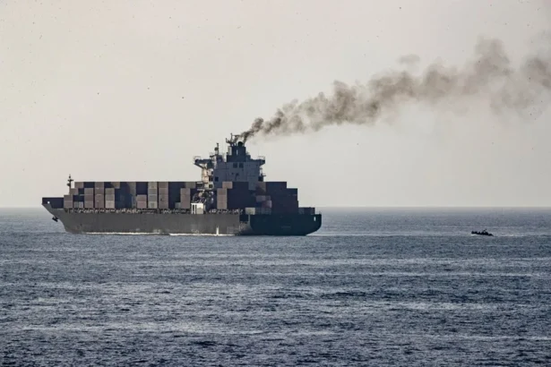 Tres marineros indios mueren tras ataque de EE.UU. en Omán