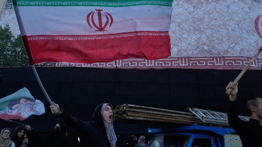 Irán y EE.UU. firman acuerdo nuclear y por Ormuz en Suiza