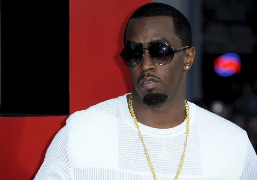 Adelantan liberación del rapero Sean “Diddy” Combs a 2028