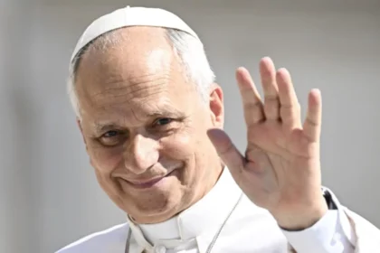 Papa Francisco pide a jóvenes elegir colegio y universidad con sabiduría