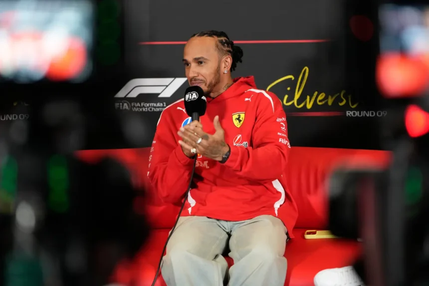 Hamilton anticipa desafíos inéditos en Silverstone por autos F1 2026