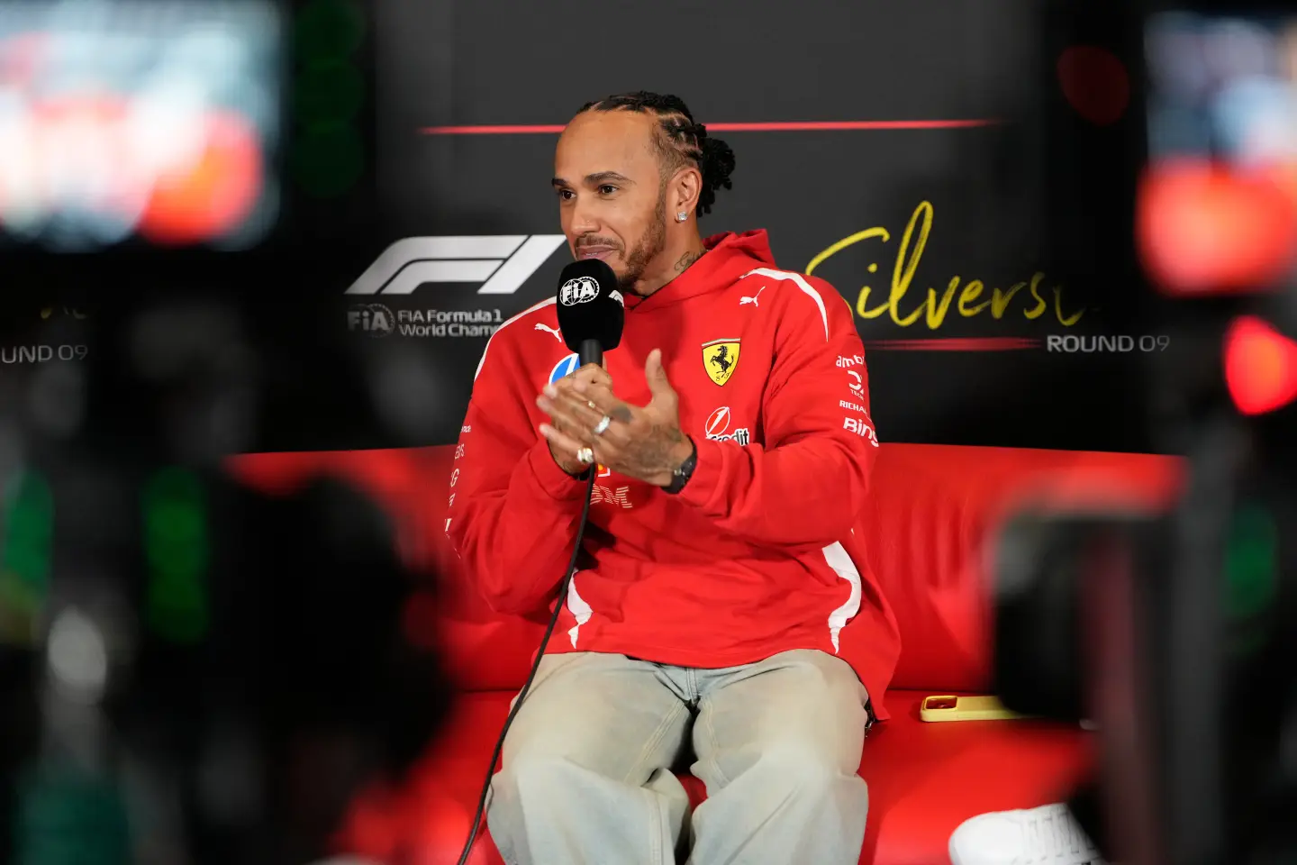 Hamilton anticipa desafíos inéditos en Silverstone por autos F1 2026