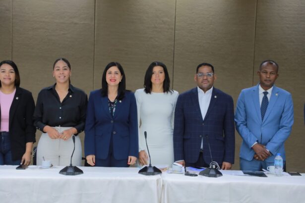 Diputados analizan Ley "Déjala Ir" contra violencia de género