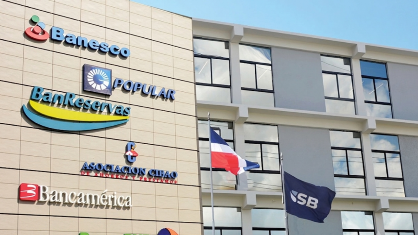 Bancos dominicanos aplican nuevo impuesto del 0.20% a transferencias