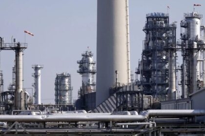 Petróleo WTI cae a US$67.56 tras avances entre EE.UU. e Irán